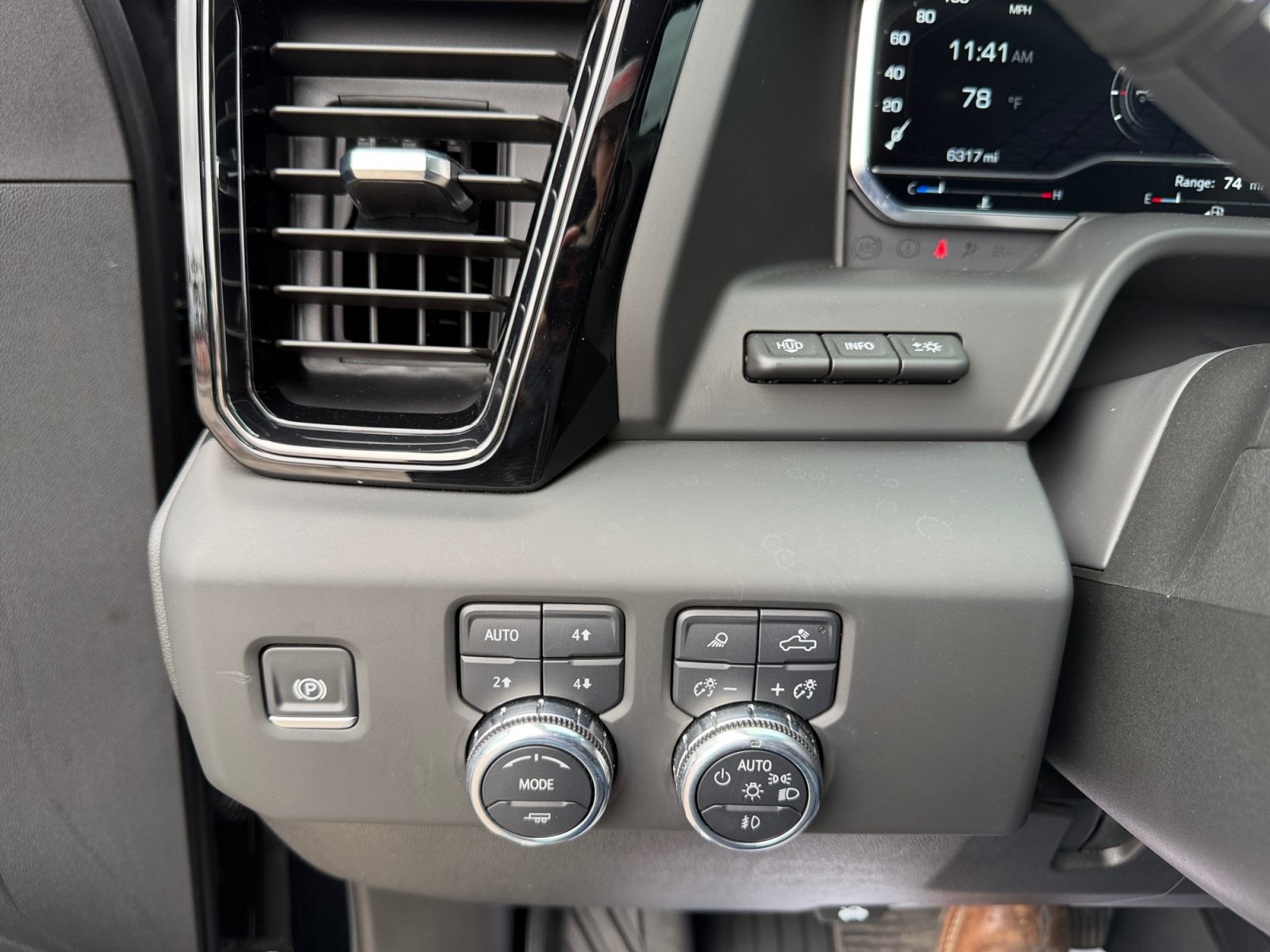 Used 2025 GMC Sierra 2500 AT4X w/ AT4X AEV Edition AWD/4WD image 22