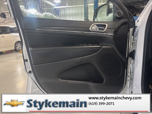 Used 2021 Jeep Grand Cherokee Limited image 15