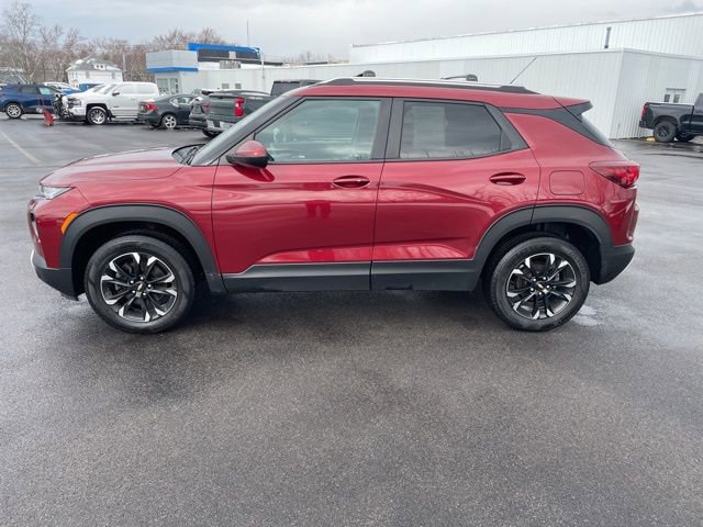 Used 2022 Chevrolet TrailBlazer LT w/ Driver Confidence Package image 8