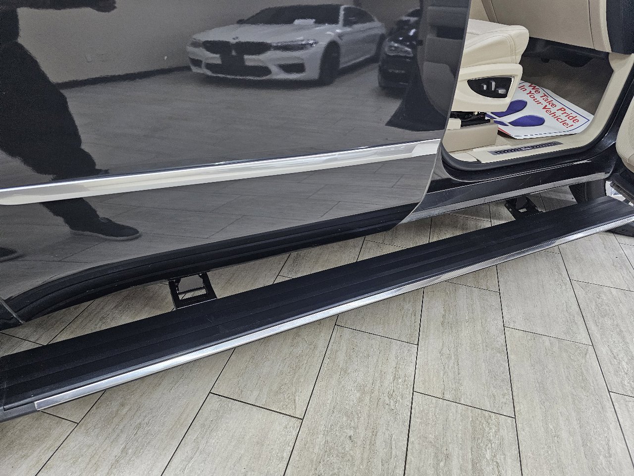 Used 2019 Cadillac Escalade ESV Premium Luxury w/ LPO, Radiant Package image 44