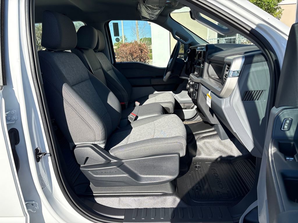 New 2026 Ford F350 XL w/ XL Chrome Package image 5