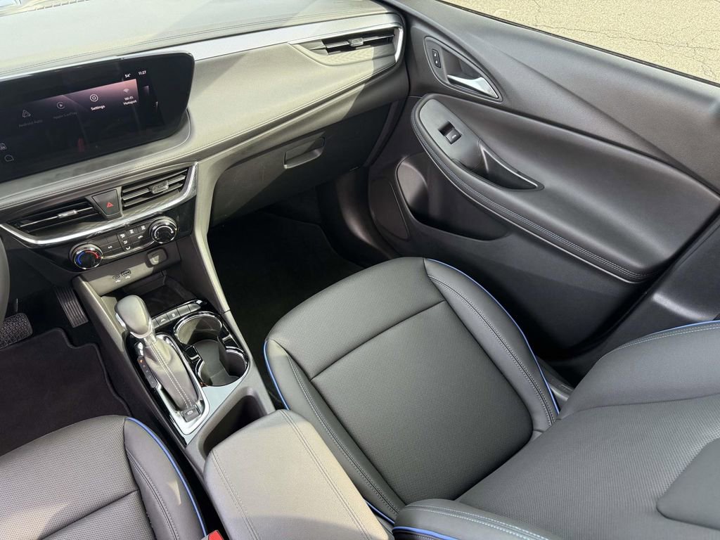 Used 2025 Buick Encore GX Sport Touring image 28