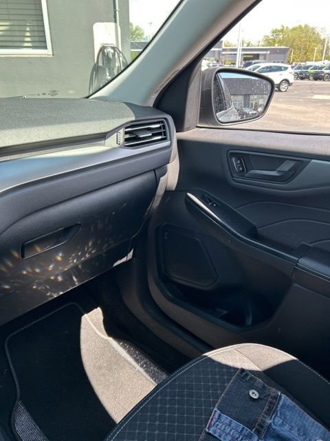 Certified 2023 Ford Escape Active w/ Cold Weather Package FWD image 20