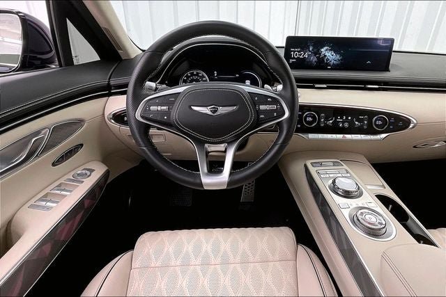 Used 2025 Genesis GV70 3.5T Sport w/ Sport Advanced Package AWD/4WD image 5