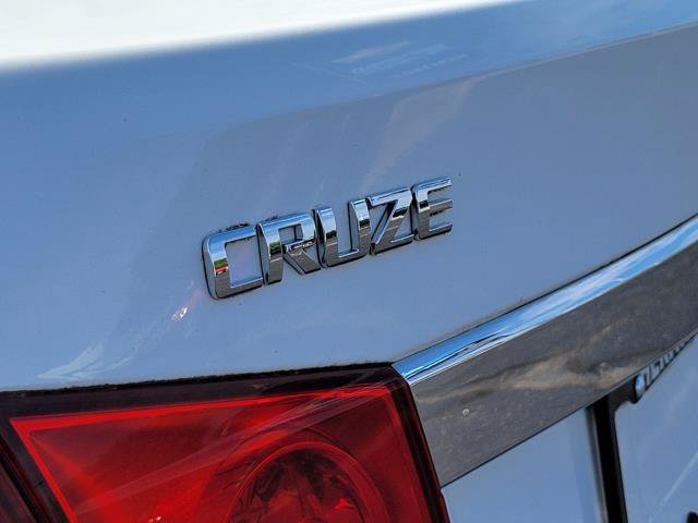Used 2014 Chevrolet Cruze LT w/ Technology Package FWD image 28