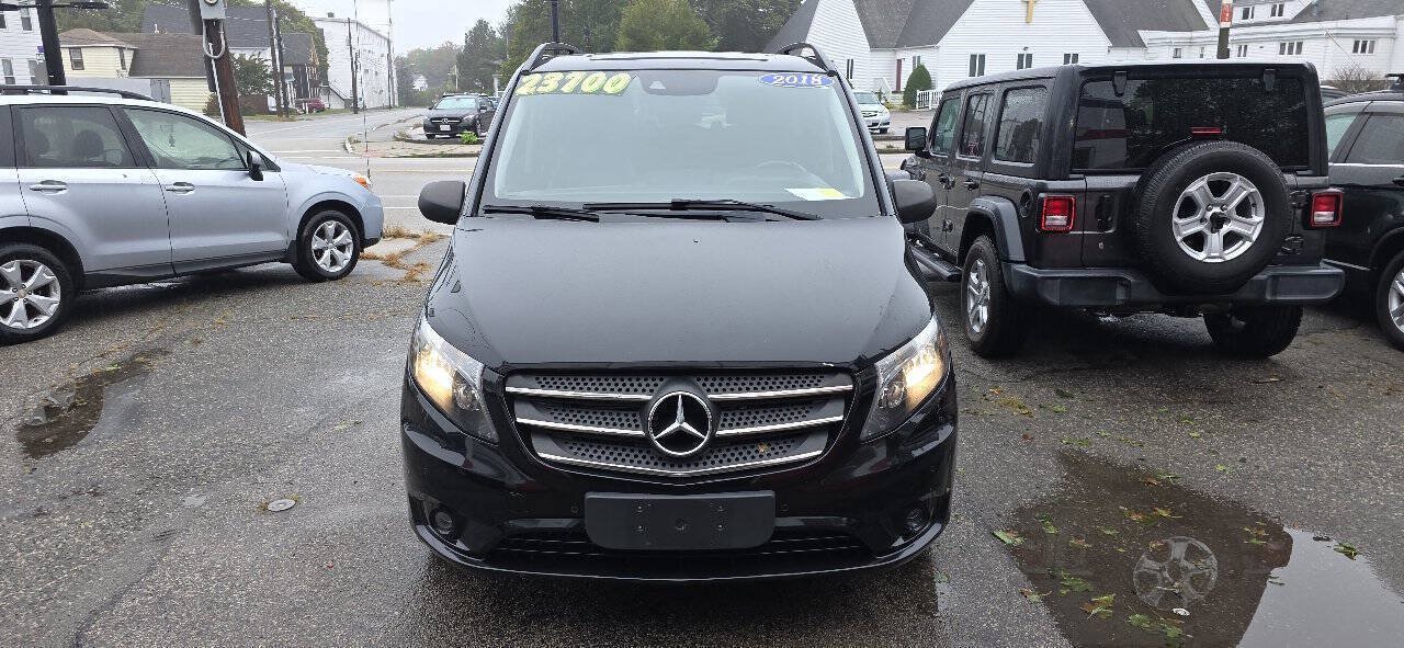 Used 2018 Mercedes-Benz Metris Passenger image 4
