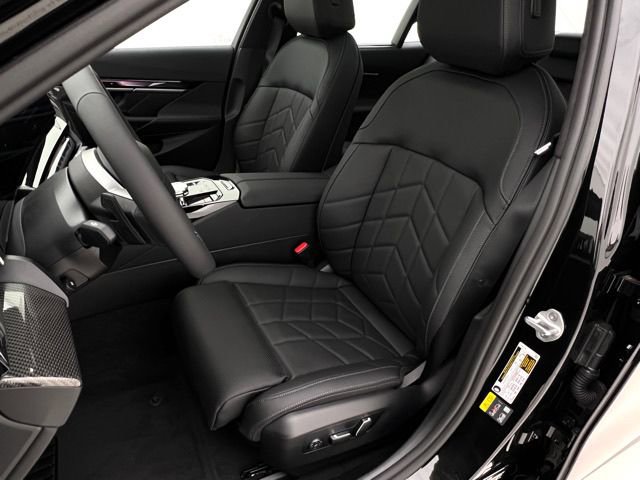 New 2027 BMW i5 xDrive40 AWD/4WD image 8