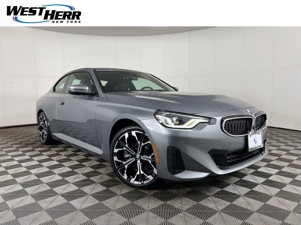 Used 2025 BMW 230i xDrive Coupe w/ Premium Package image 1