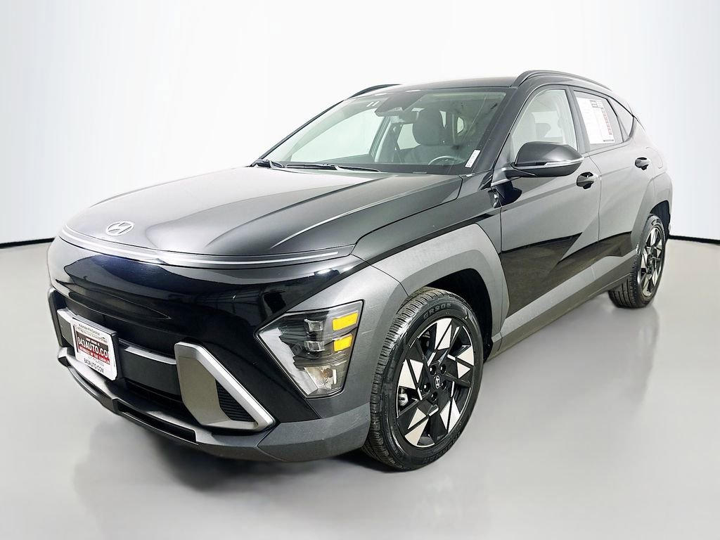 Used 2024 Hyundai Kona SEL FWD image 3