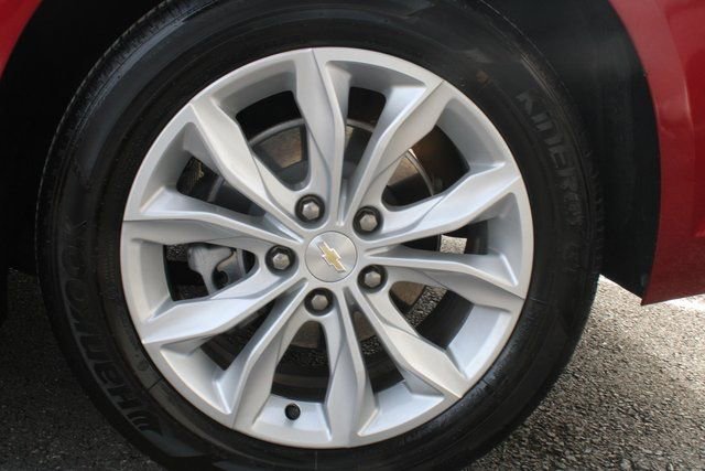 Used 2025 Chevrolet Malibu LT image 44