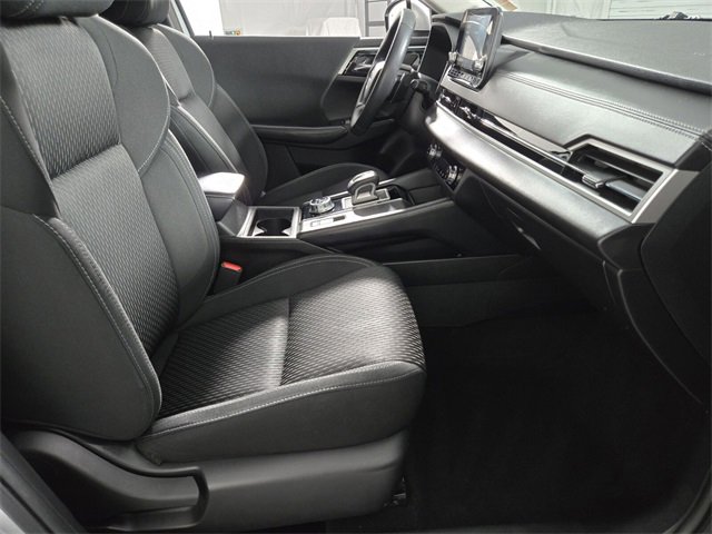 Used 2022 Mitsubishi Outlander ES image 17