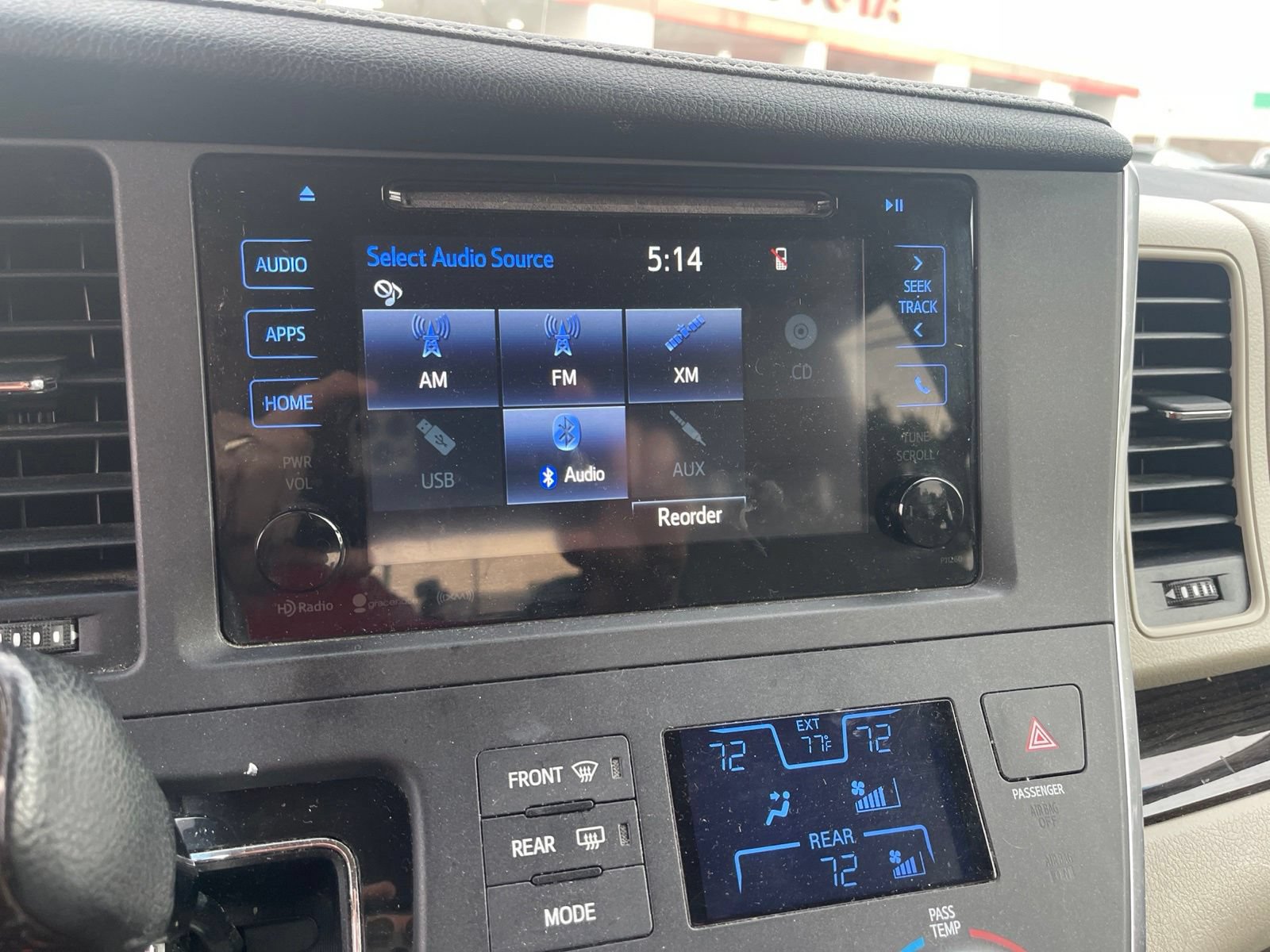 Used 2016 Toyota Sienna XLE FWD image 20