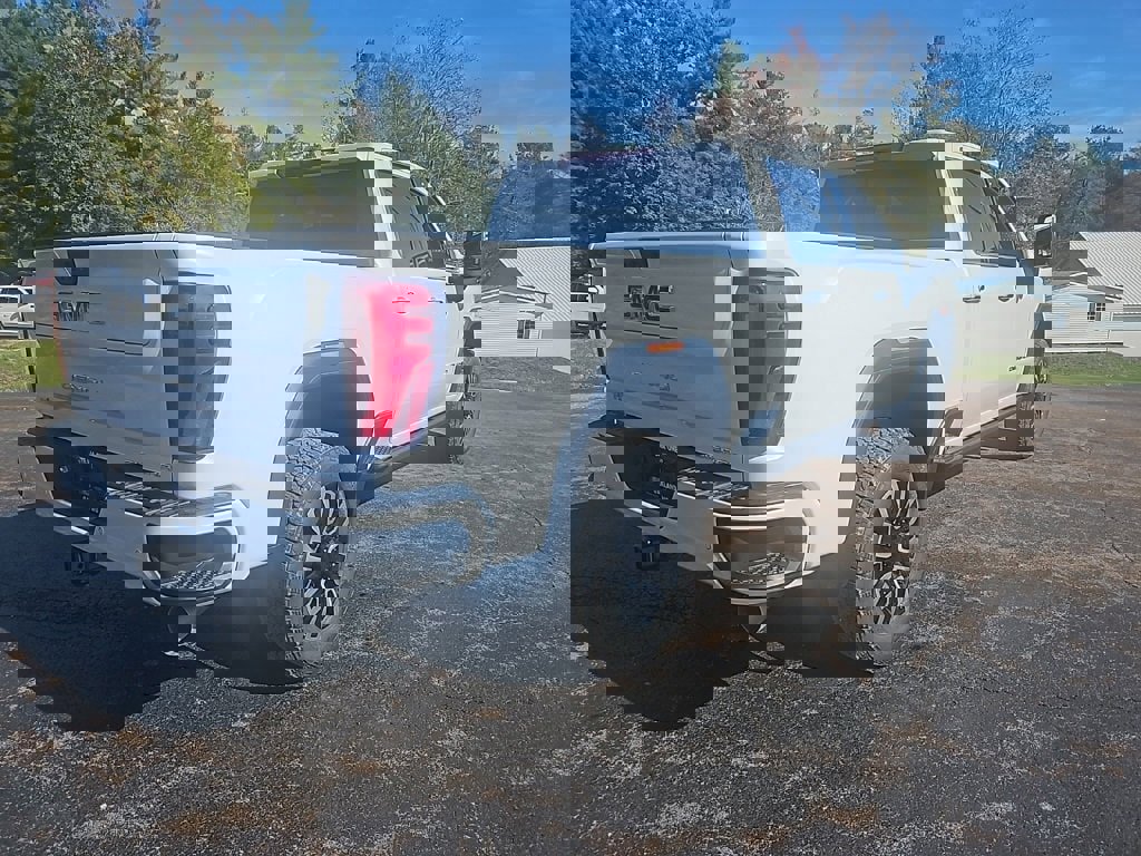 New 2026 GMC Sierra 3500 Denali Ultimate image 5