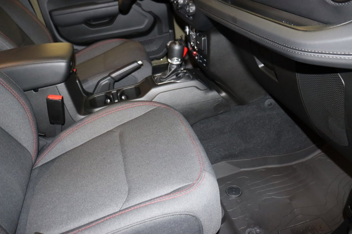 Used 2026 Jeep Wrangler Unlimited Rubicon w/ Xtreme 35 Tire Package image 33