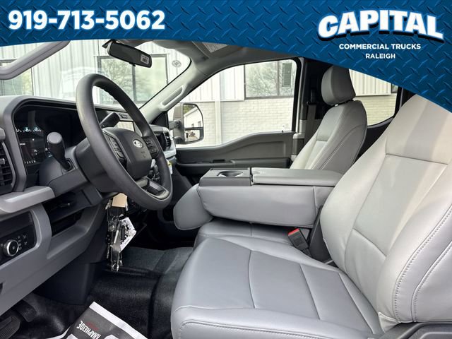 New 2026 Ford F450 XL w/ XL Chrome Package image 18