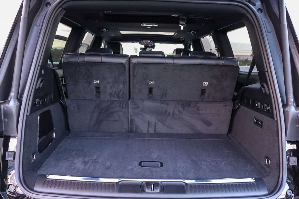 New 2026 Jeep Grand Wagoneer Summit AWD/4WD image 30