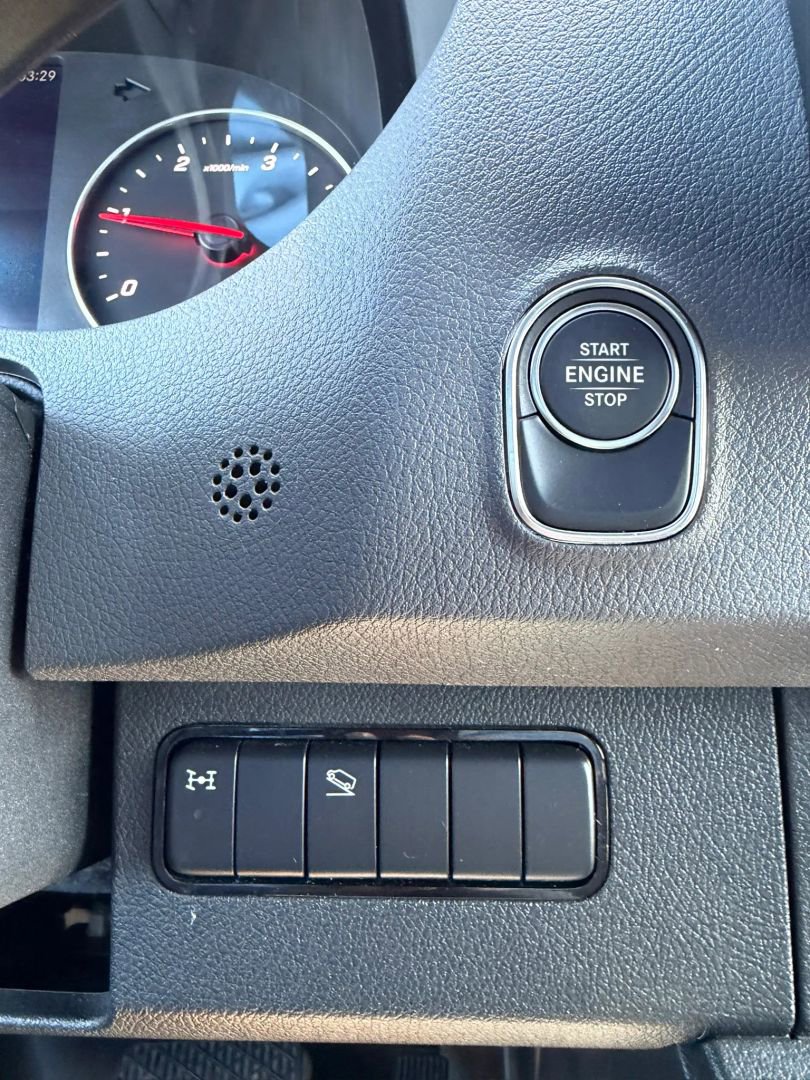 Used 2019 Mercedes-Benz Sprinter 2500 image 25