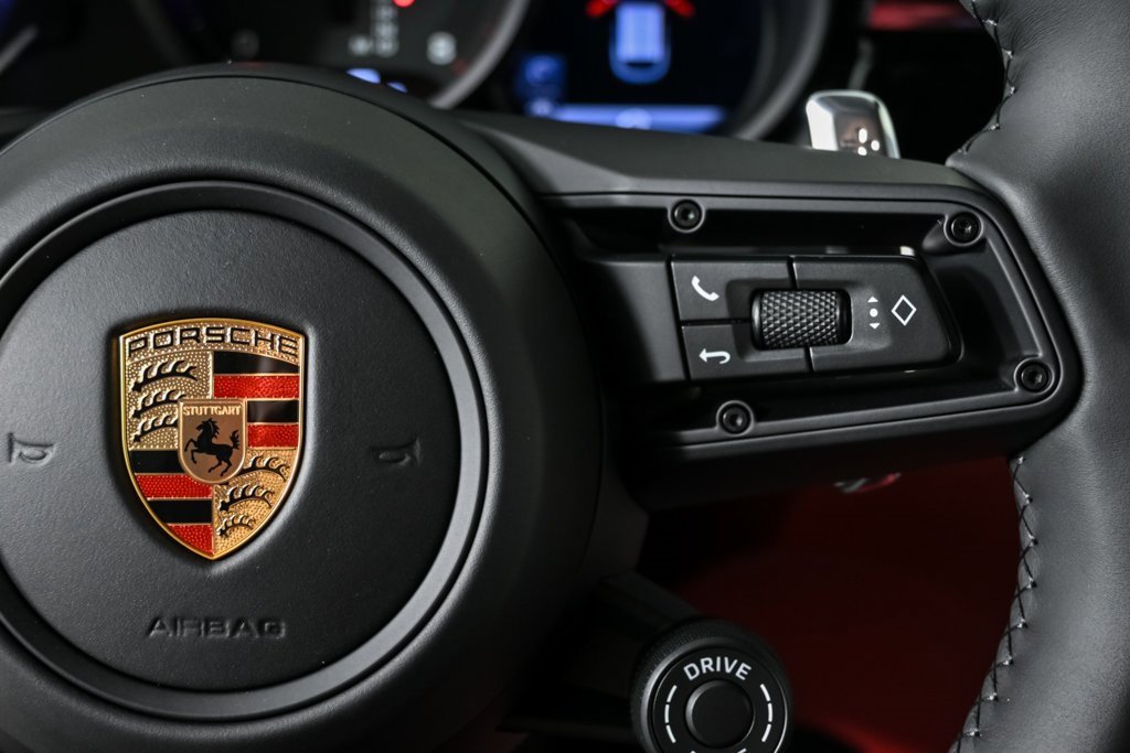 New 2026 Porsche Macan image 11