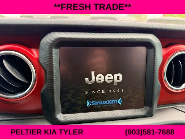 Used 2022 Jeep Gladiator Rubicon w/ Cold Weather Group image 18