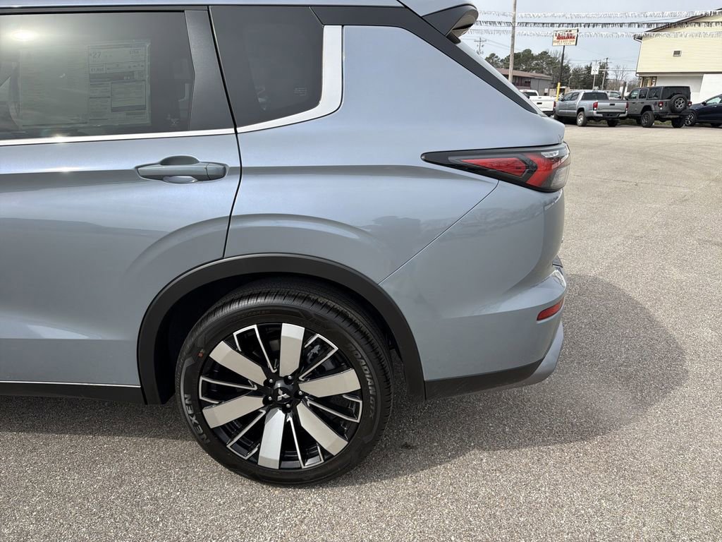 New 2026 Mitsubishi Outlander SE AWD/4WD image 7