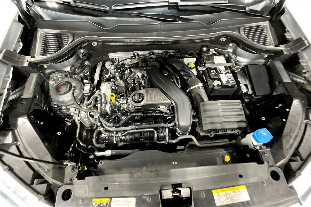 Used 2024 Volkswagen Taos SE image 12