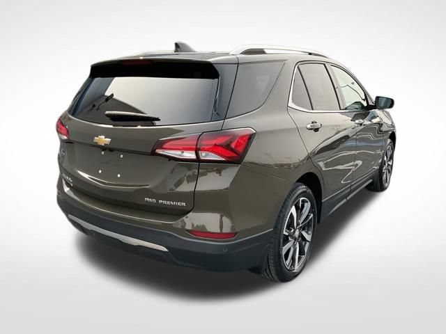 Used 2024 Chevrolet Equinox Premier AWD/4WD image 16