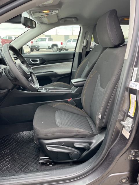 Used 2022 Jeep Compass Sport image 34