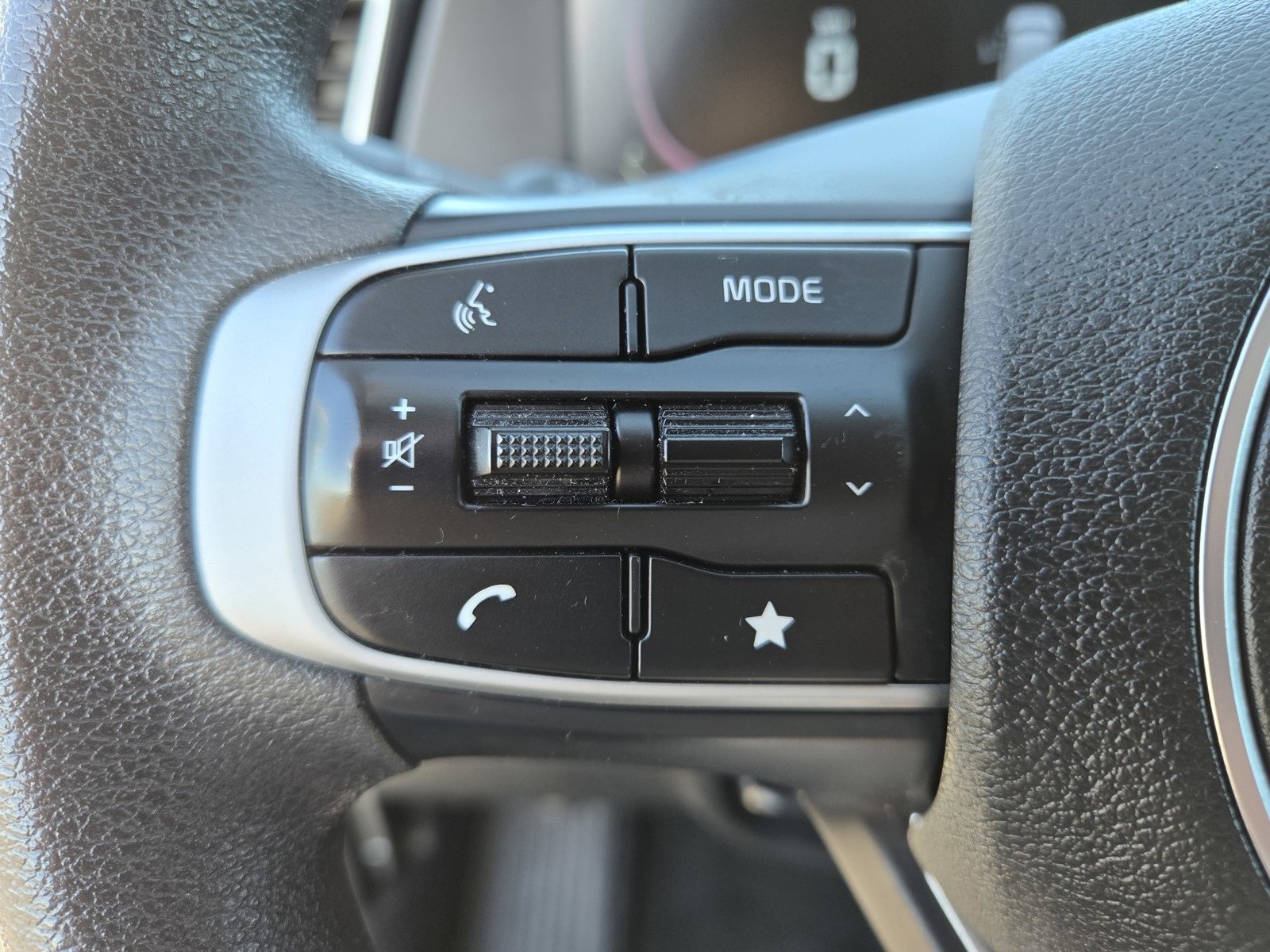 Used 2024 Kia Sportage LX image 23