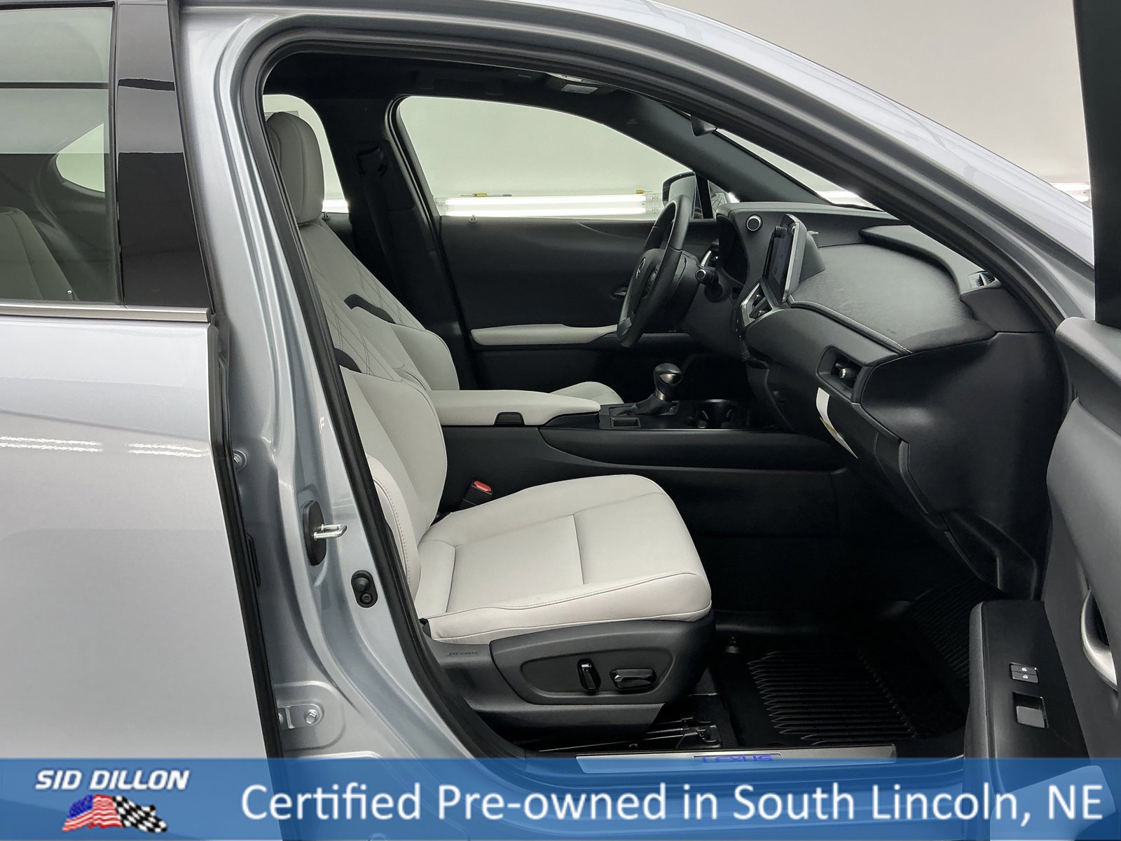 Used 2024 Lexus UX 250h UX 250h image 26