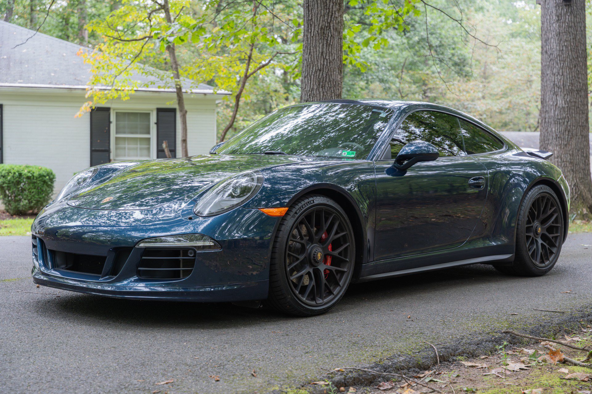 Used 2016 Porsche 911 Carrera GTS RWD image 10
