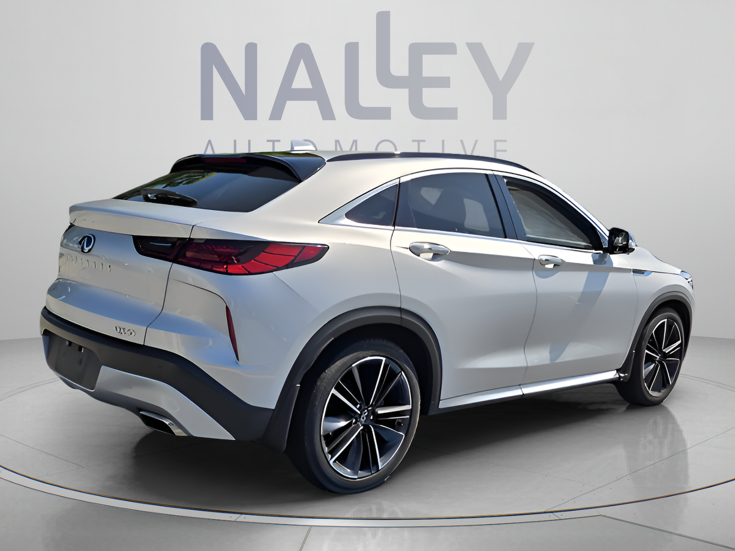 Used 2022 INFINITI QX55 Sensory w/ Lighting Package AWD/4WD image 5