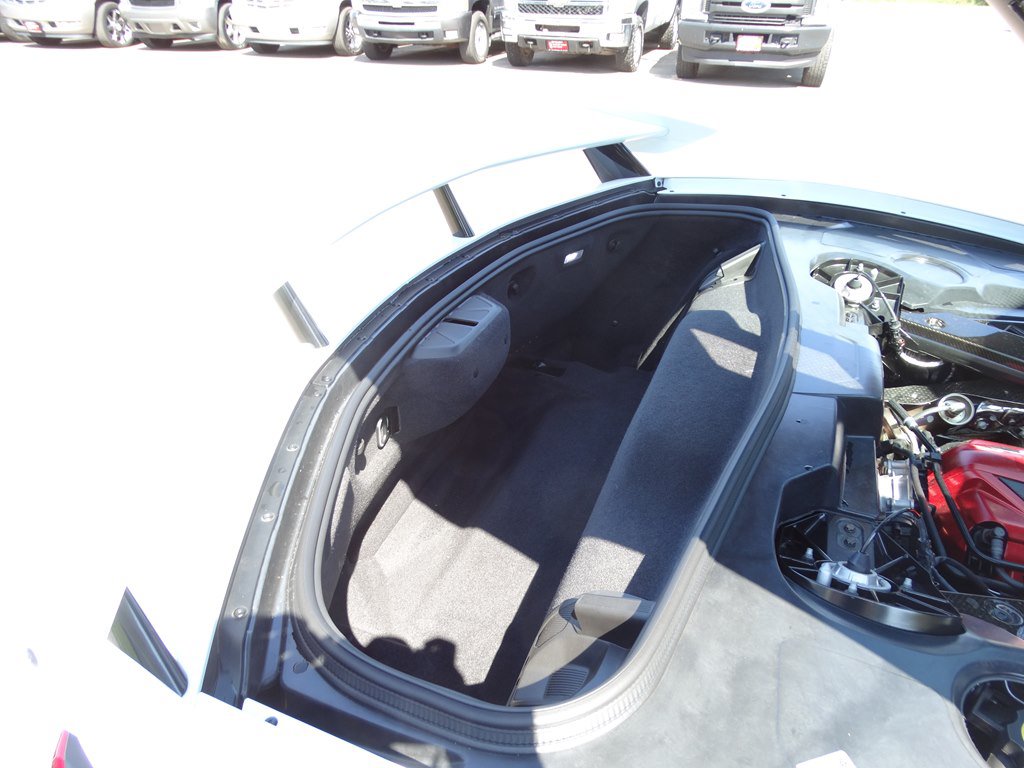 Used 2020 Chevrolet Corvette Stingray Premium Cpe w/ 3LT Preferred Equipment Group RWD image 23