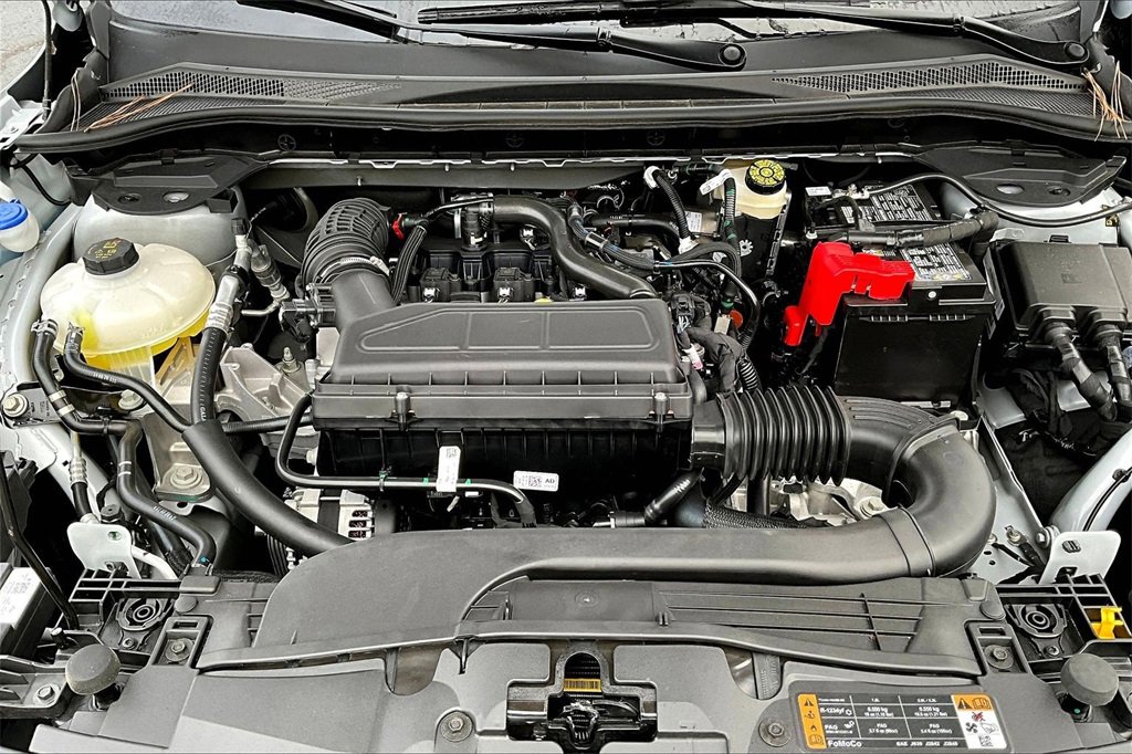 New 2025 Ford Escape Active w/ Active Premium Tech Pack image 12