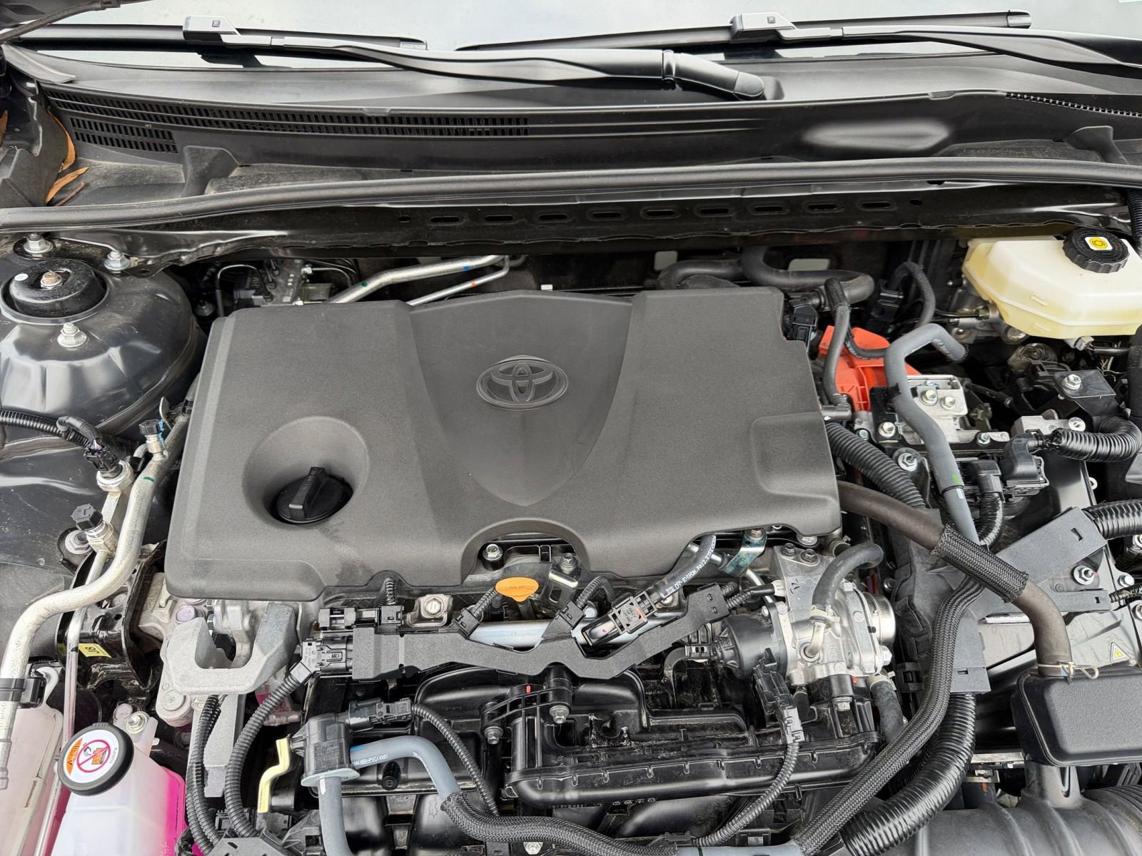 Used 2025 Toyota Camry LE image 31