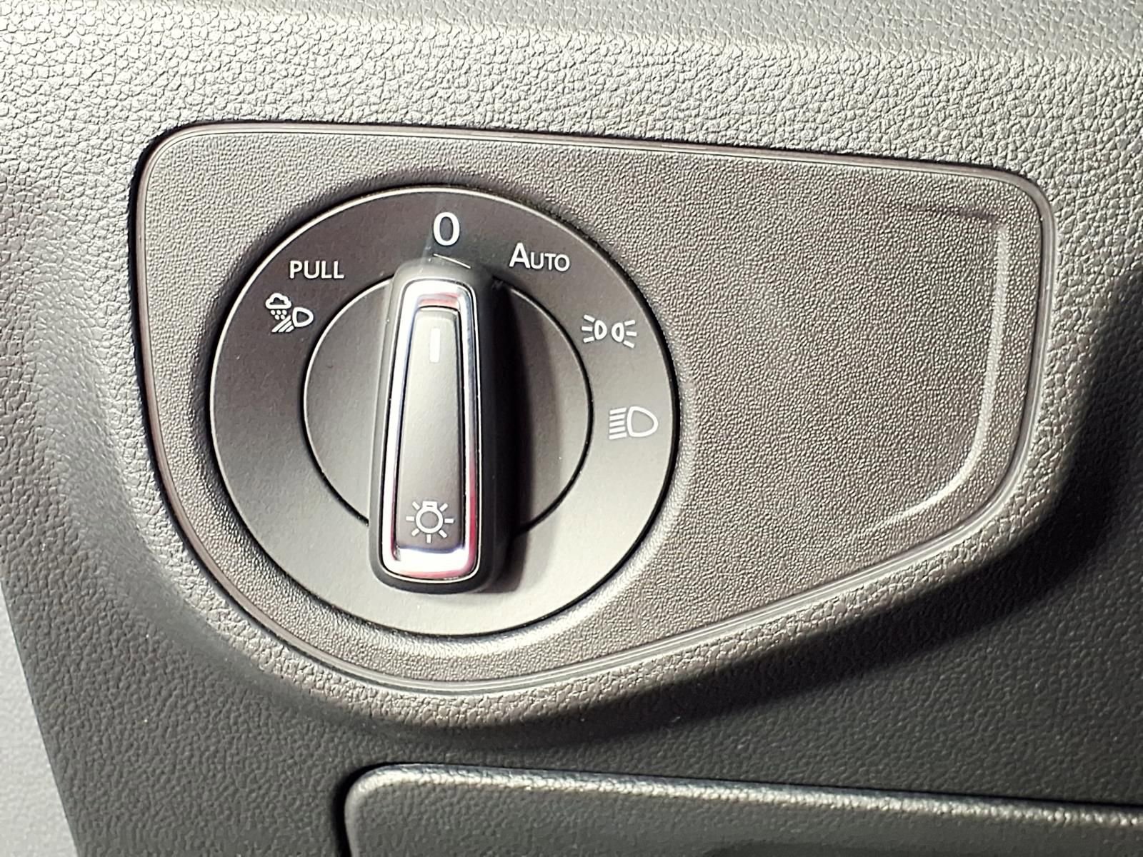 Used 2021 Volkswagen Atlas Cross Sport SEL R-Line w/ Cross Sport MDO Package image 16