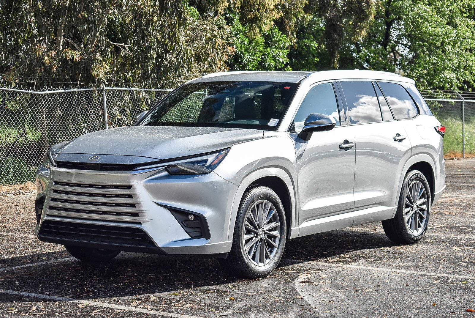 Used 2024 Lexus TX 350 FWD w/ Cold Weather Package image 3