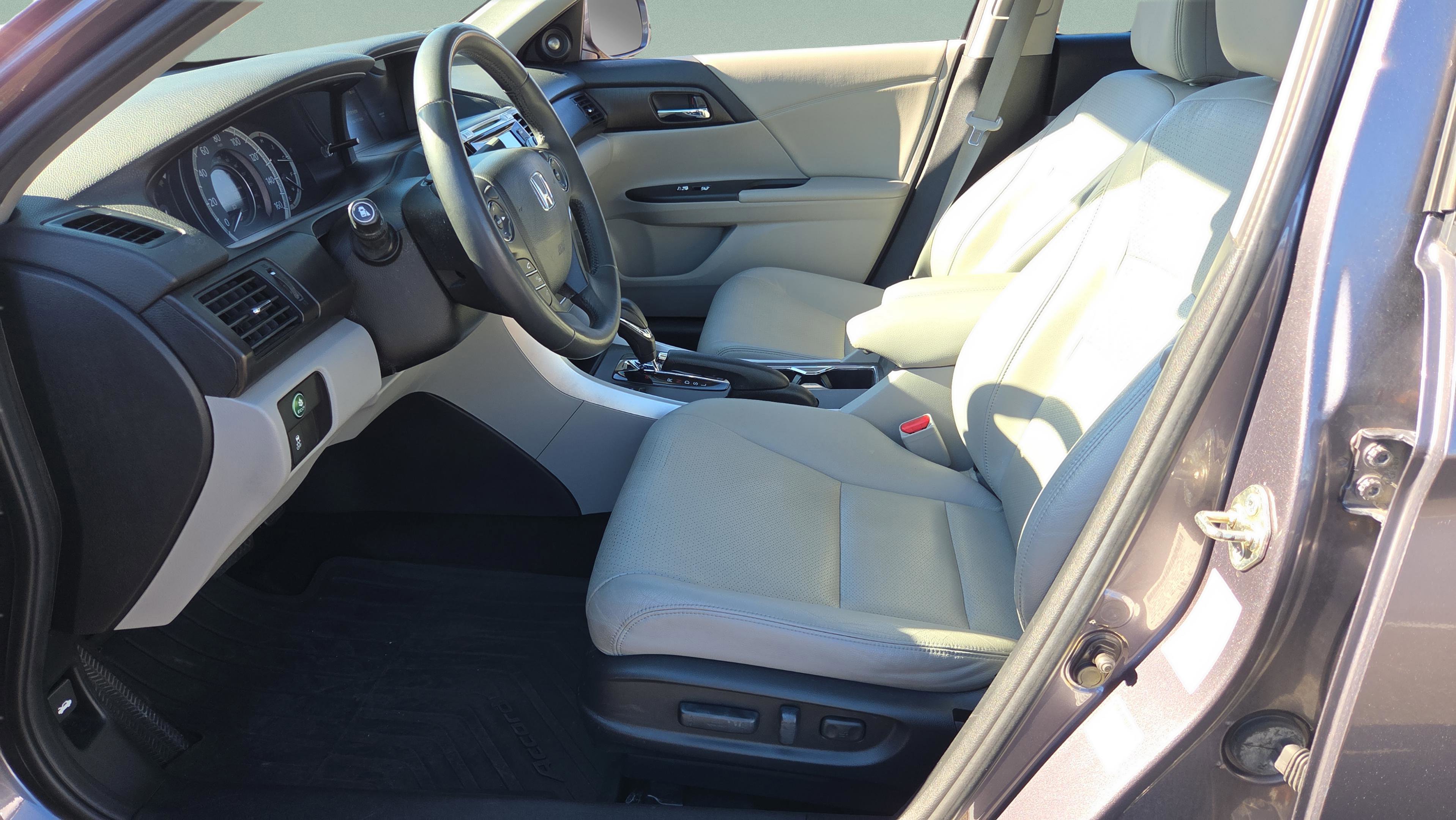 Used 2014 Honda Accord EX-L image 21