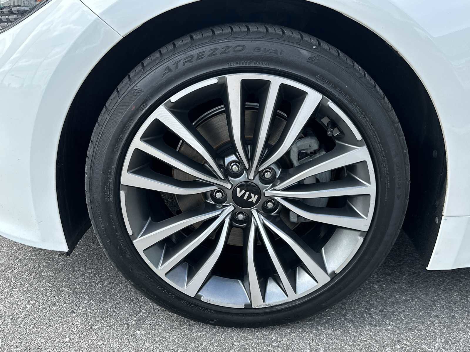 Used 2019 Kia Stinger Premium image 7