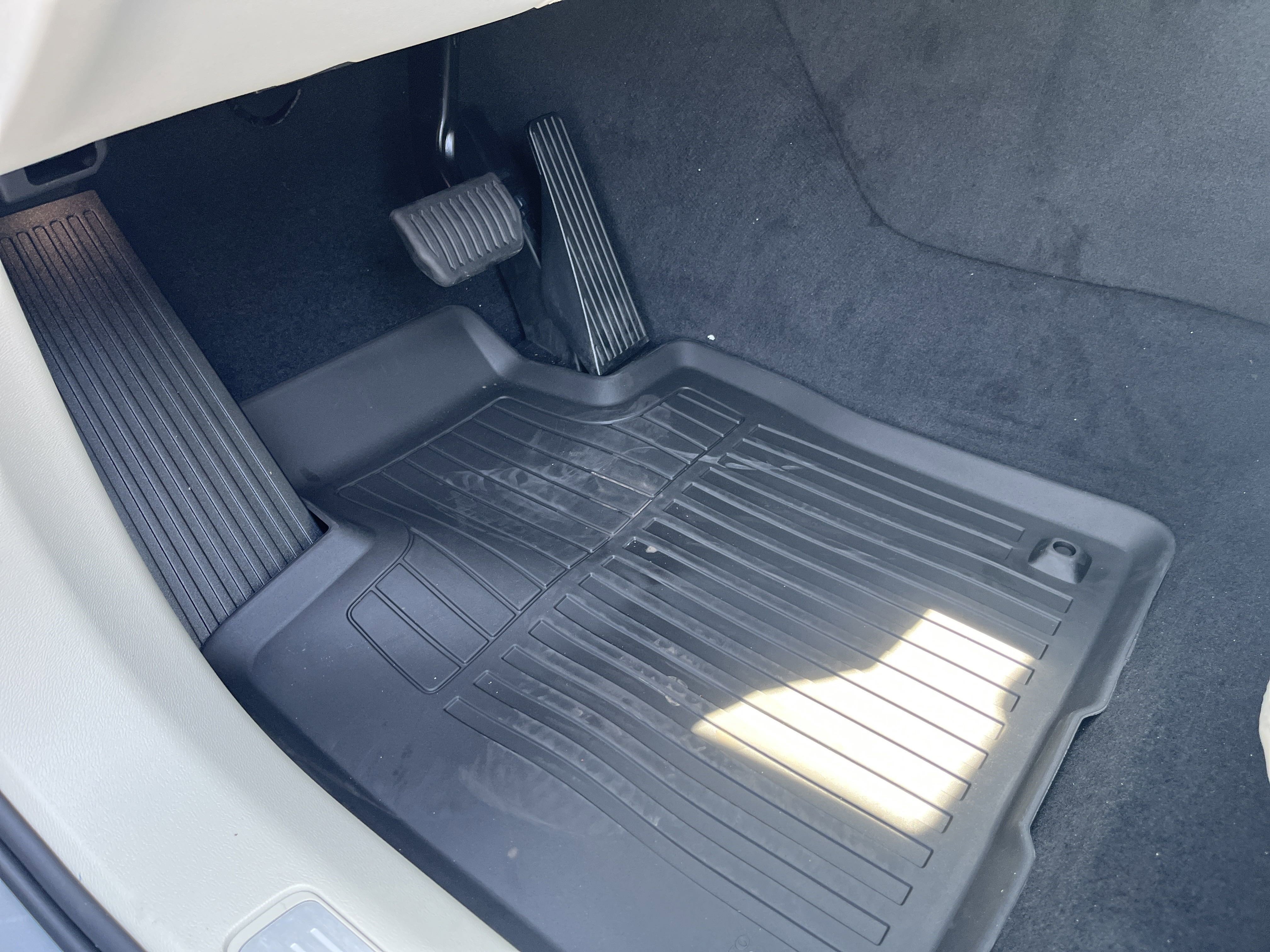 Used 2026 Volvo XC60 B5 Ultra w/ Protection Package Premier image 43