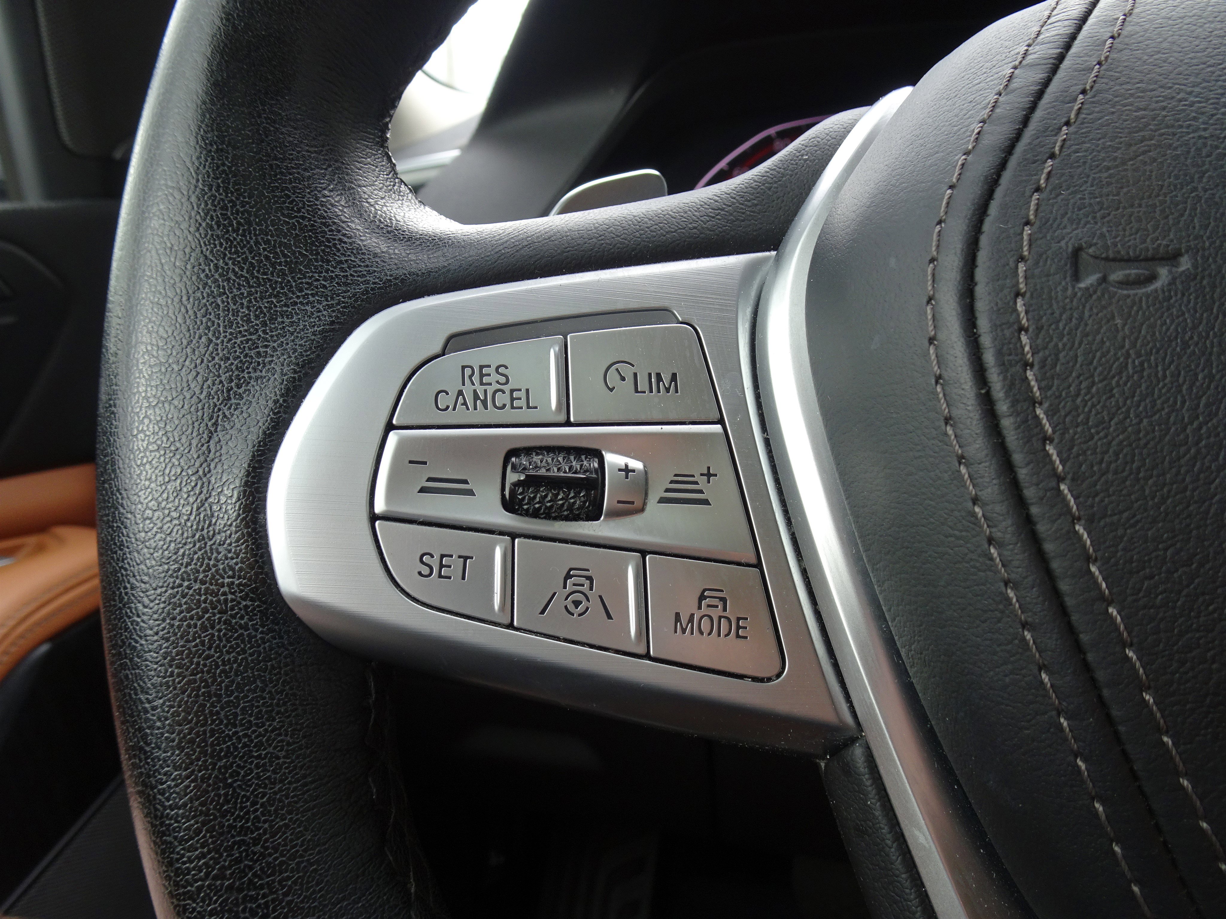 Used 2022 BMW X7 xDrive40i w/ Premium Package image 20