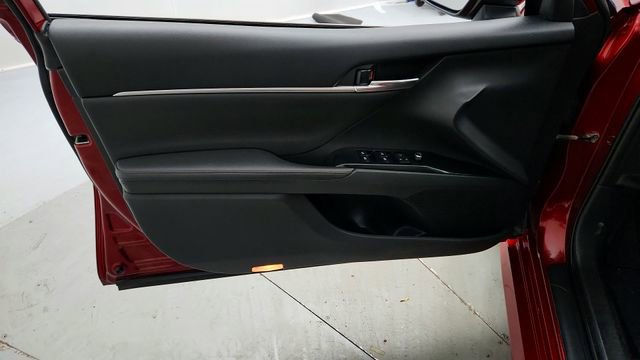 Used 2019 Toyota Camry XLE w/ Driver Assist Package image 13