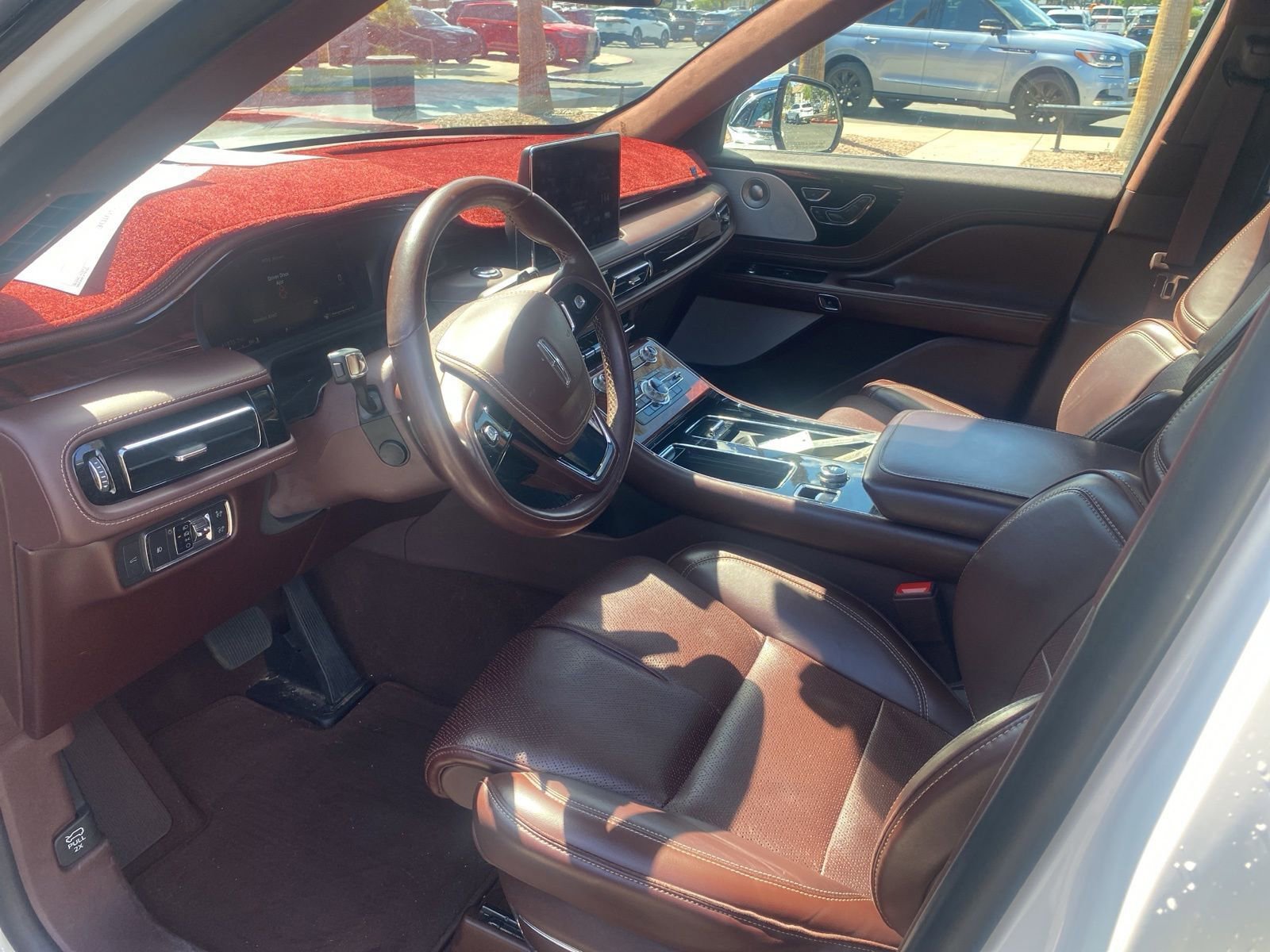 Used 2020 Lincoln Aviator Black Label w/ Dynamic Handling Package AWD/4WD image 9