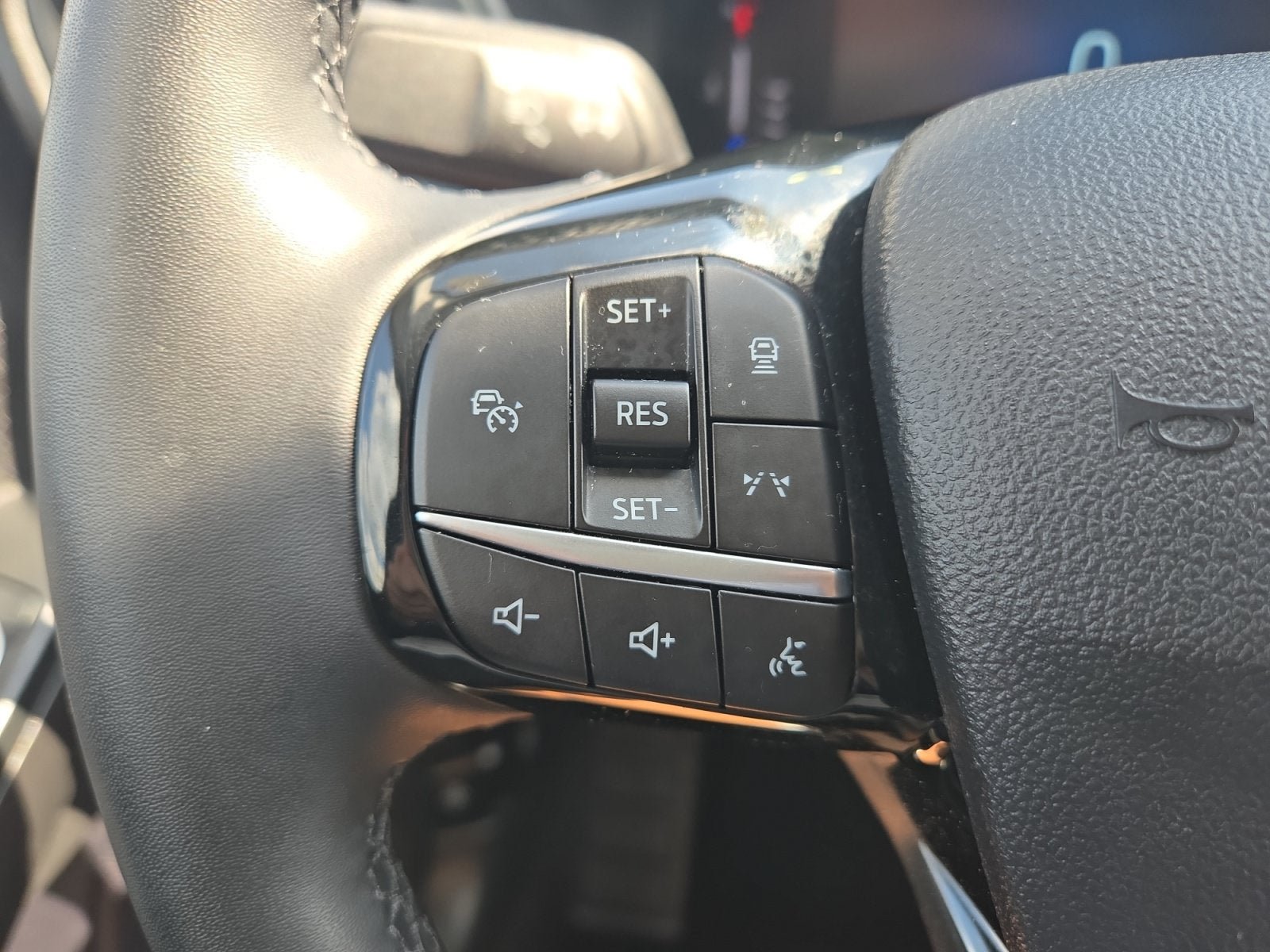 Used 2023 Ford Escape Active w/ Tech Pack #1 AWD/4WD image 14