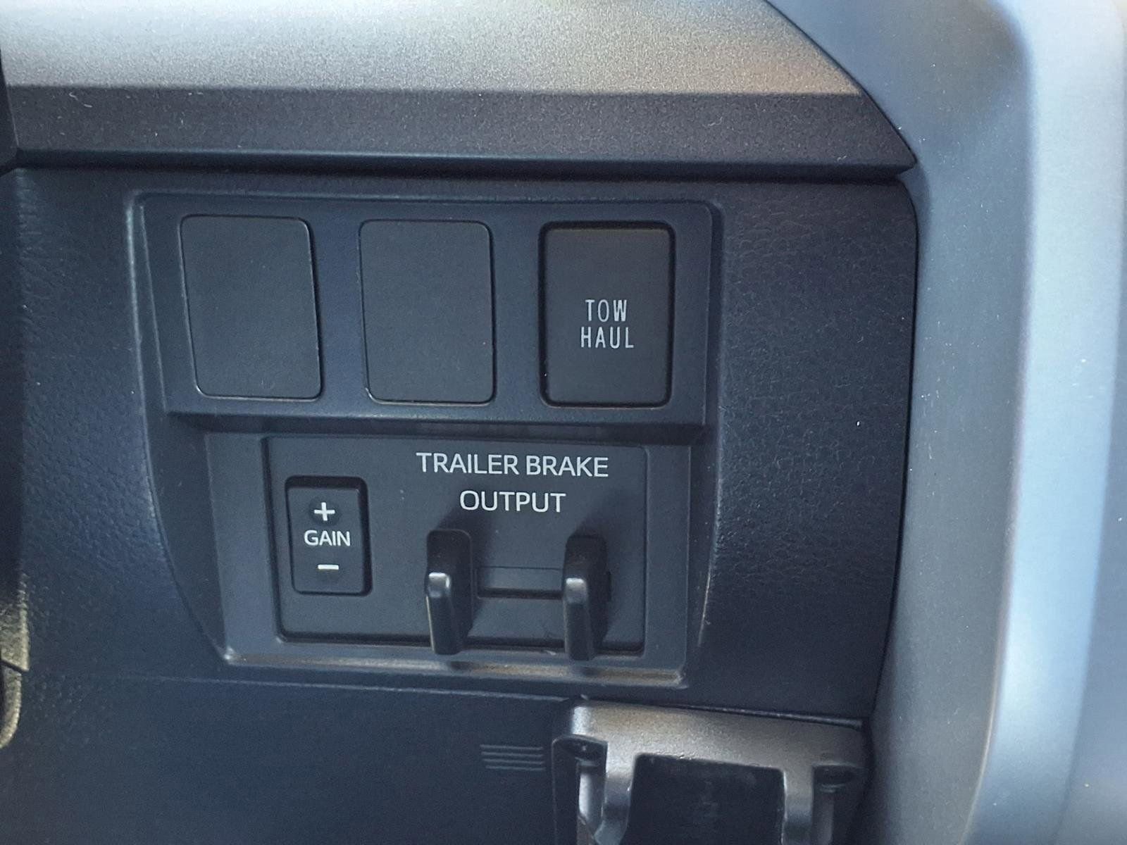 Used 2020 Toyota Tundra SR5 w/ SR5 Upgrade Package image 23