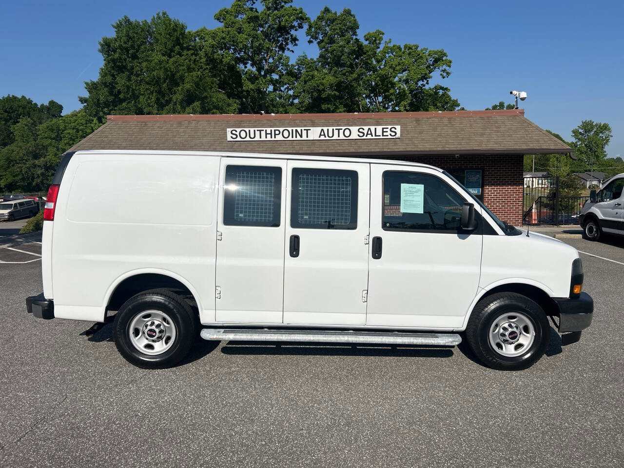Used 2021 GMC Savana 2500 w/ Driver Convenience Package RWD image 2