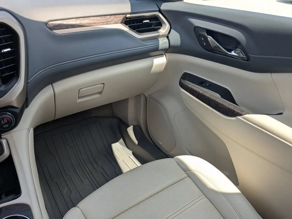 Used 2023 GMC Acadia Denali w/ LPO, Floor Liner Package FWD image 18
