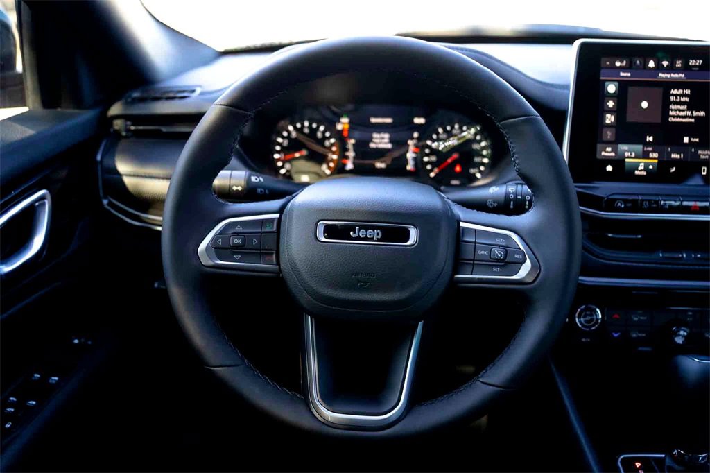 New 2026 Jeep Compass Latitude image 21