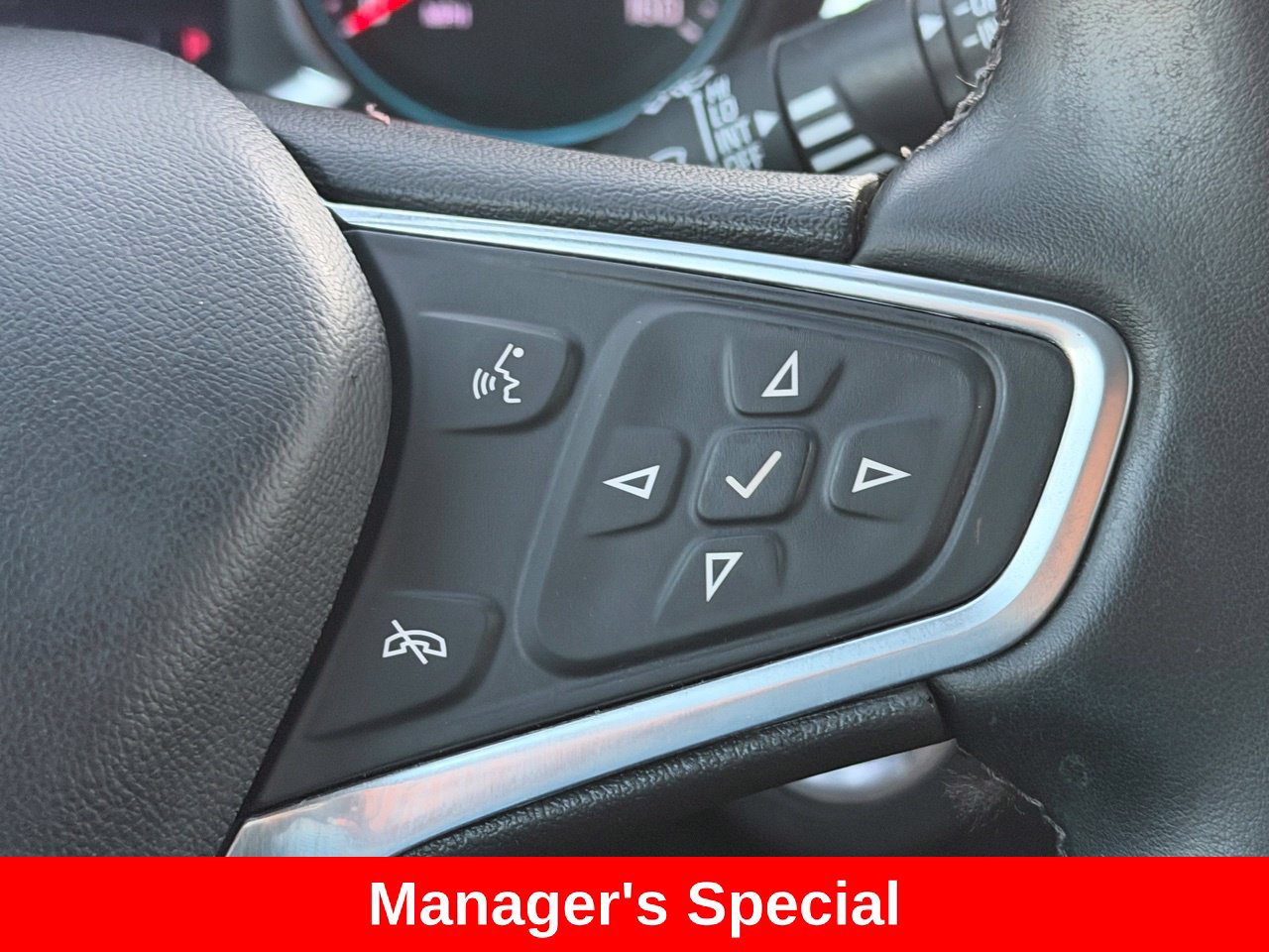 Used 2023 Chevrolet Equinox LT AWD/4WD image 18