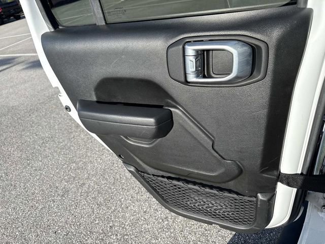 Used 2022 Jeep Gladiator Sport image 9