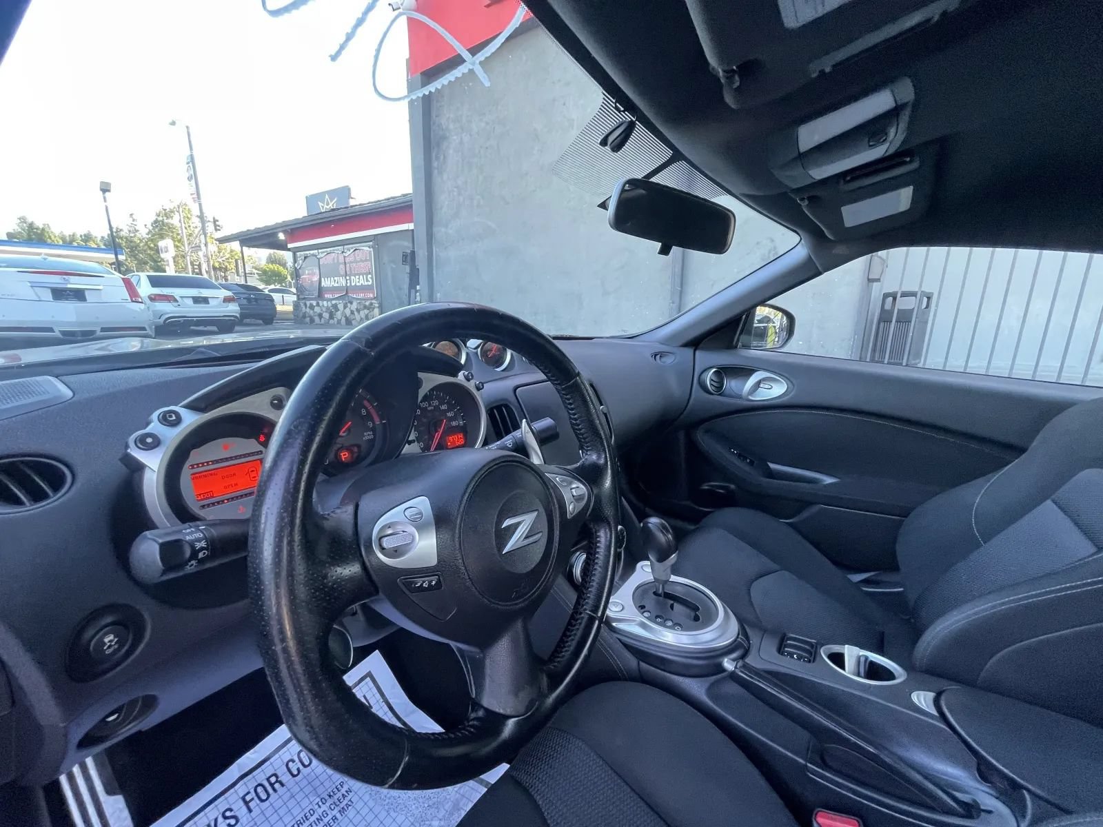 Used 2012 Nissan 370Z Coupe RWD image 9